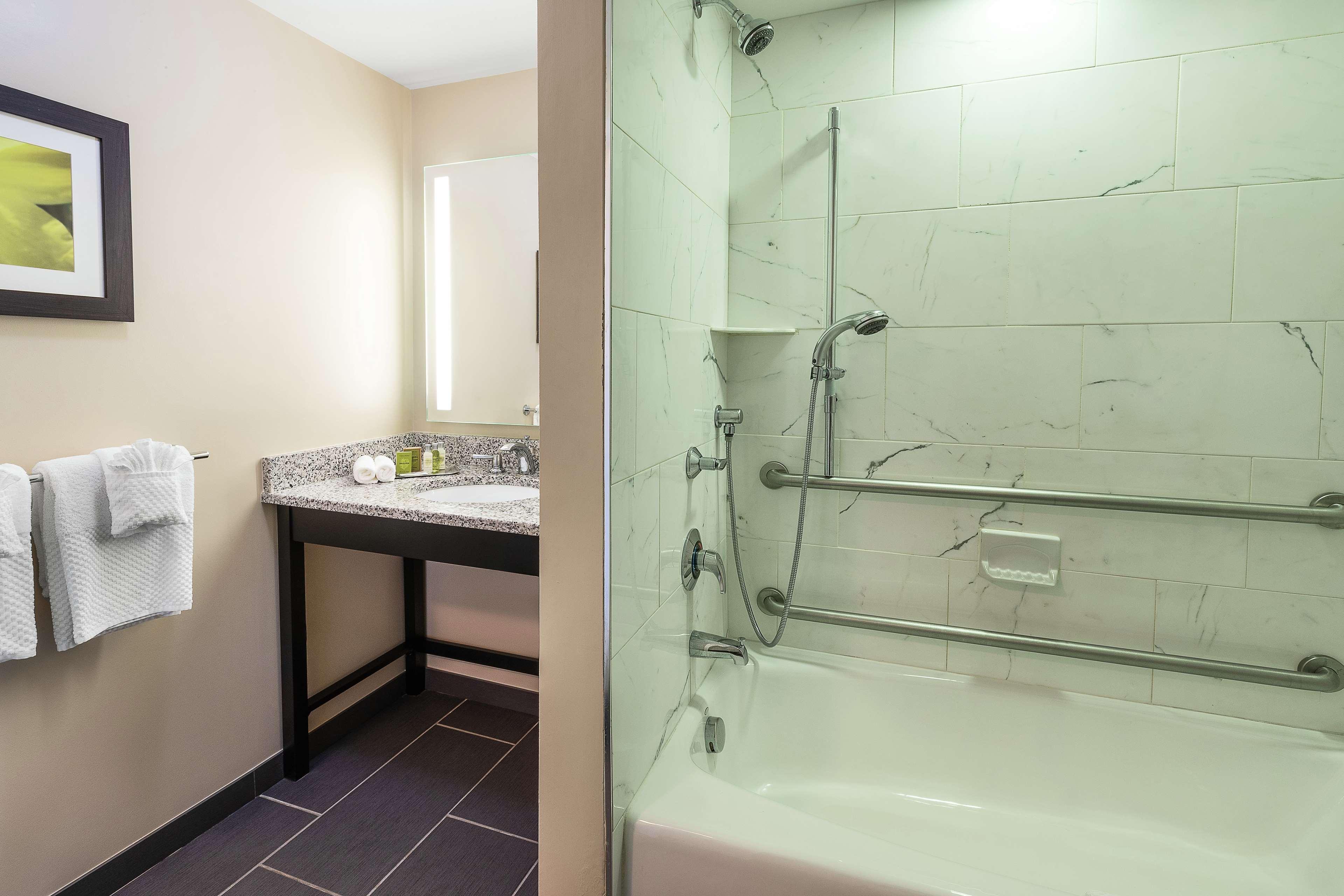 Doubletree By Hilton Cape Cod - Hyannis Hotel Luaran gambar